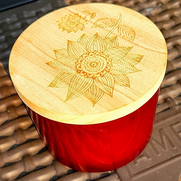 NEW Sand + Fog Two-Wick Honeysuckle Candle - Picture 15 of 16